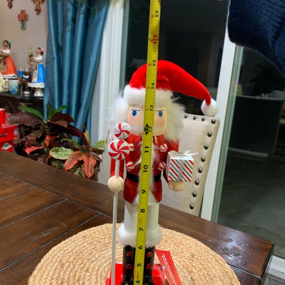 Christmas Countdown Nutcracker - Picture 6 of 6